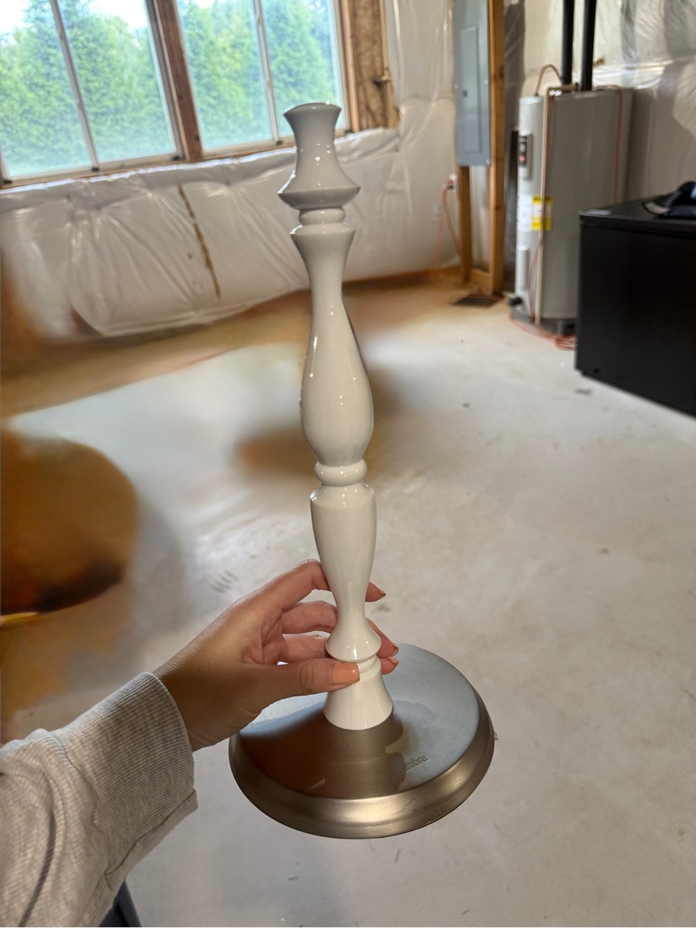 Paper towel holder